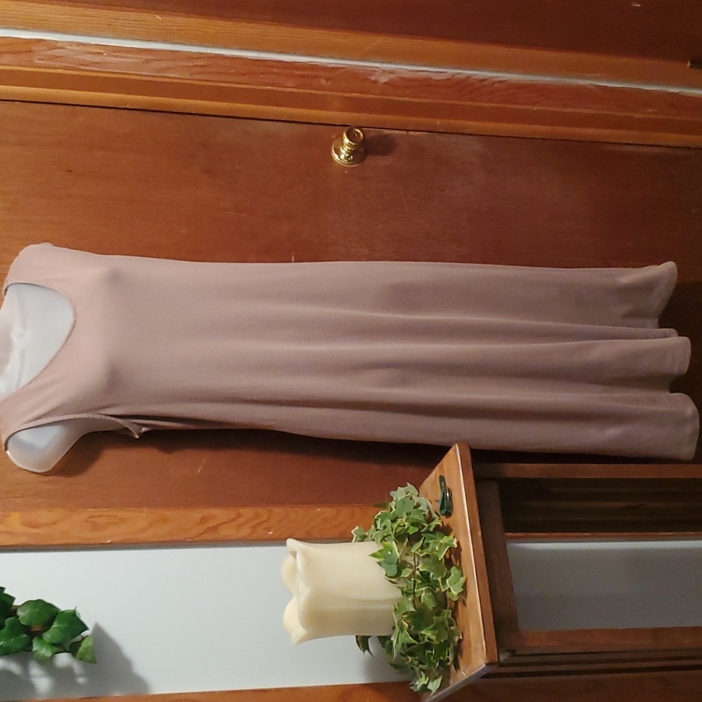 Liz Claiborne sleeveless maxi dress